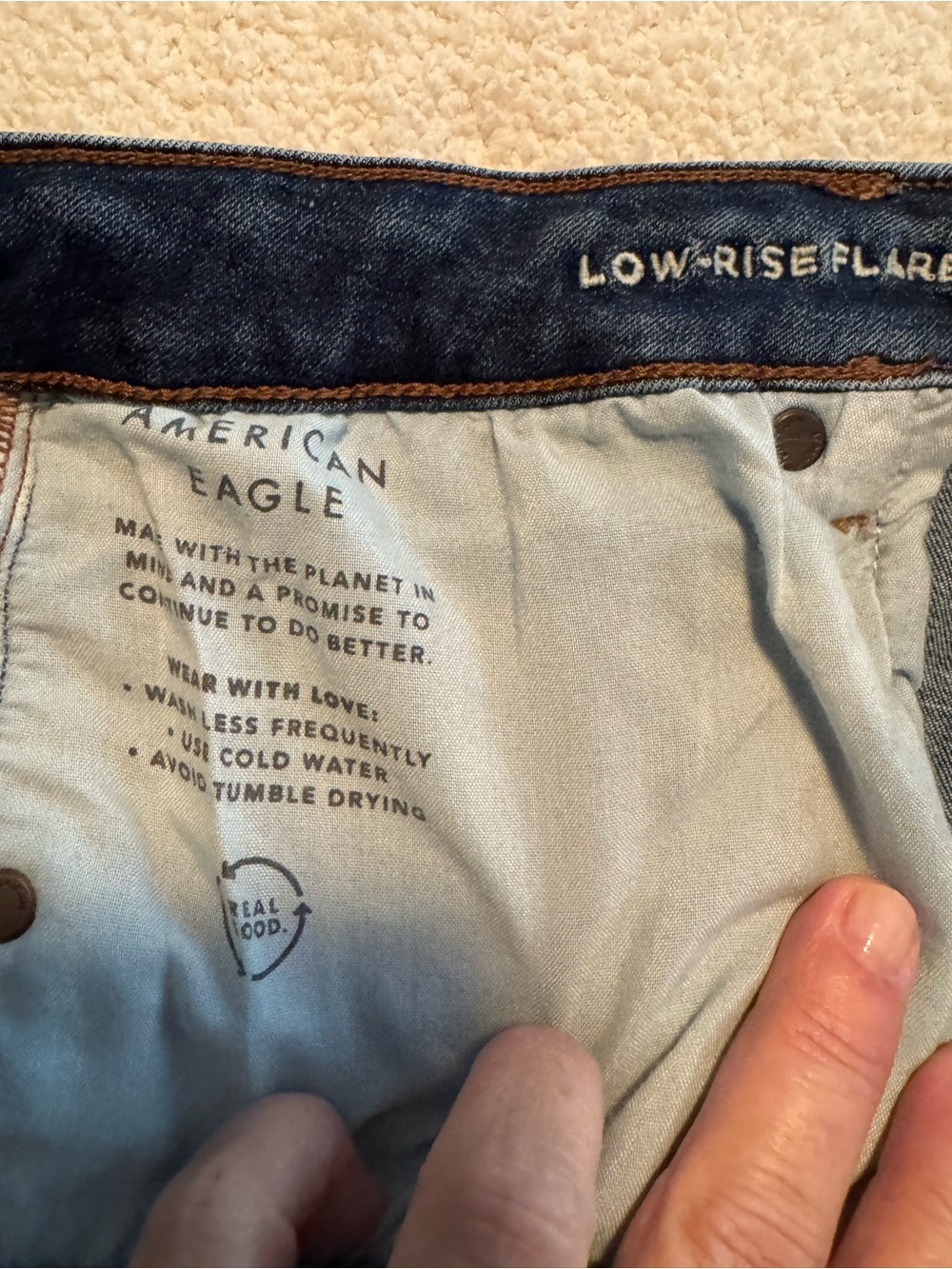 American Eagle Outfitters Dark Blue Flared Wide-Leg Jeans - Picture 6 of 6